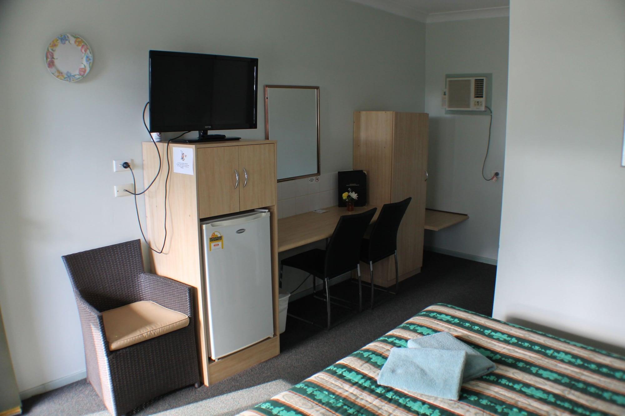 Lake Forbes Motel Extérieur photo