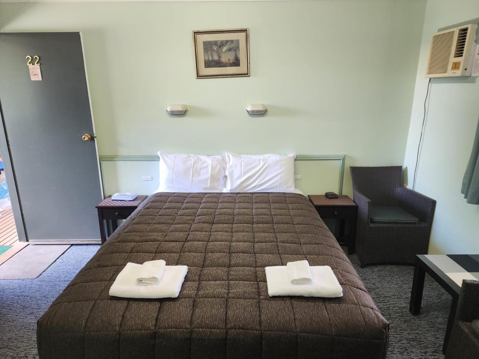 Lake Forbes Motel Extérieur photo