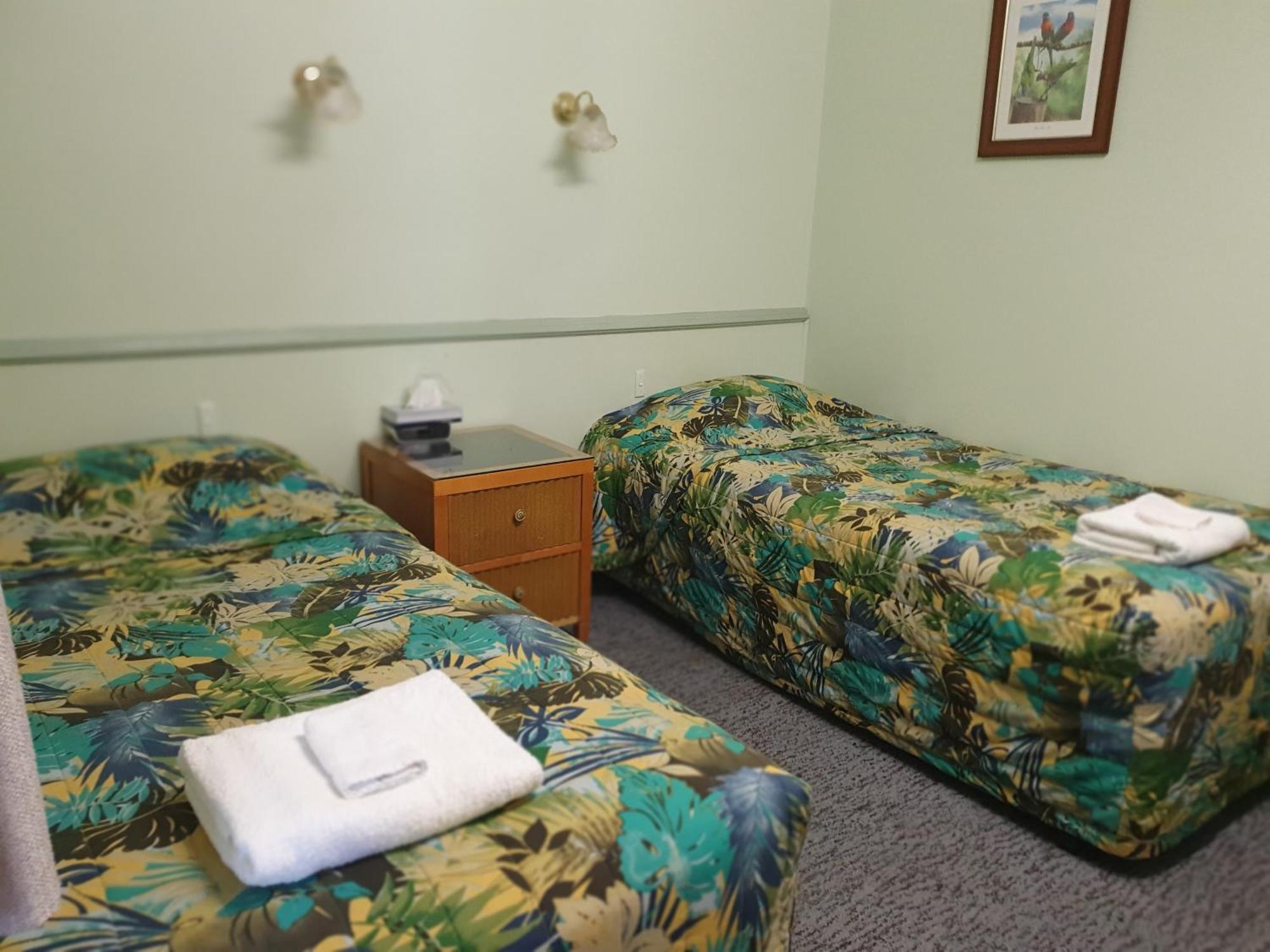 Lake Forbes Motel Extérieur photo