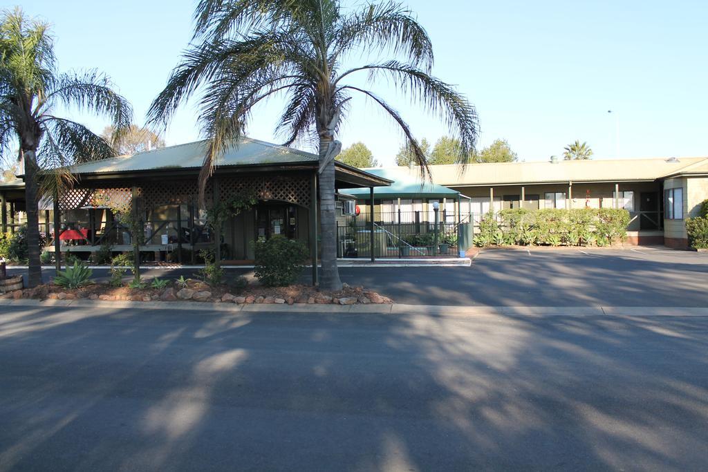 Lake Forbes Motel Extérieur photo