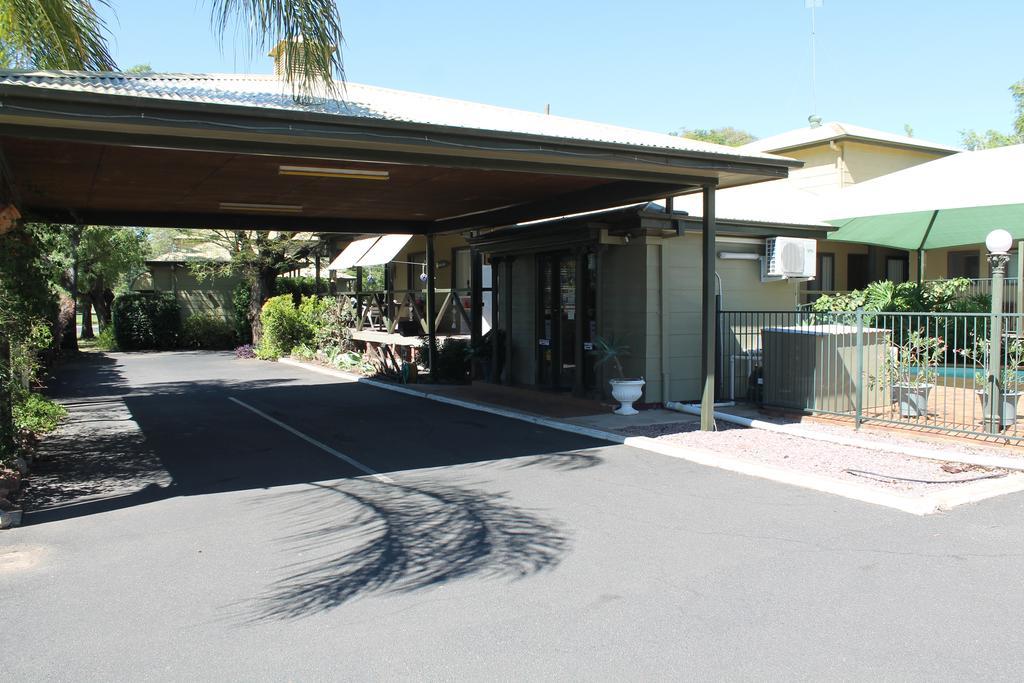 Lake Forbes Motel Extérieur photo