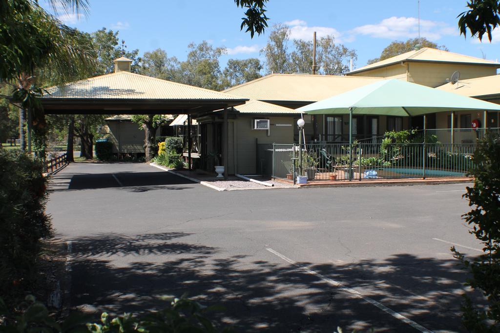 Lake Forbes Motel Extérieur photo