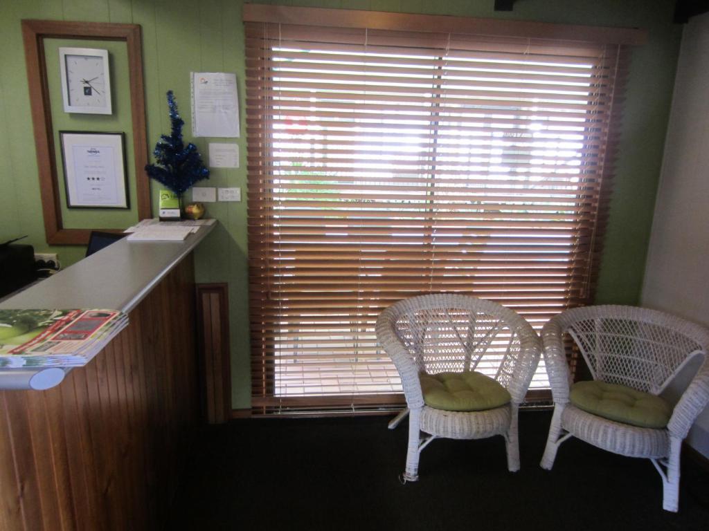 Lake Forbes Motel Extérieur photo